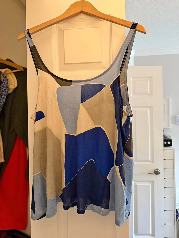 Wilfred Free tanks, Aritzia