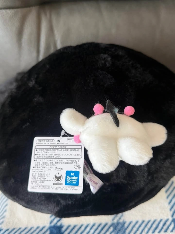 Large Kuromi plushie - photo 2