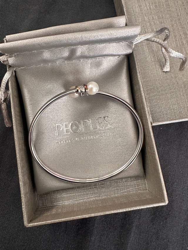 Peoples Bracelet with Pearls and Diamonds - photo 4