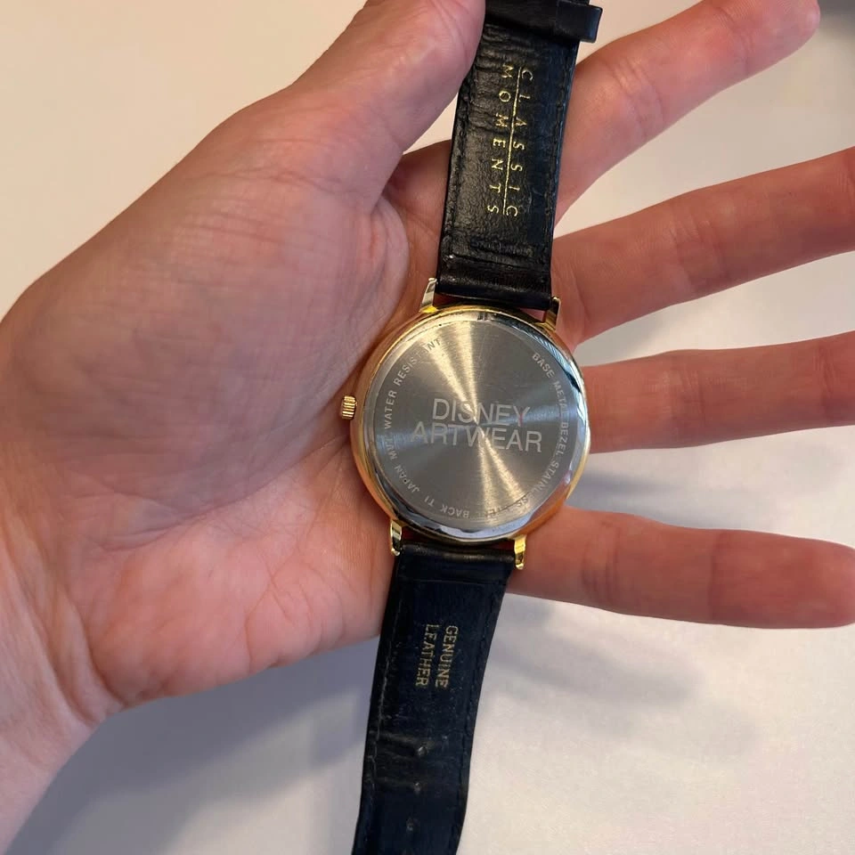 Rare Disney watch Mickey Mouse Classic Moments Artwear - photo 2