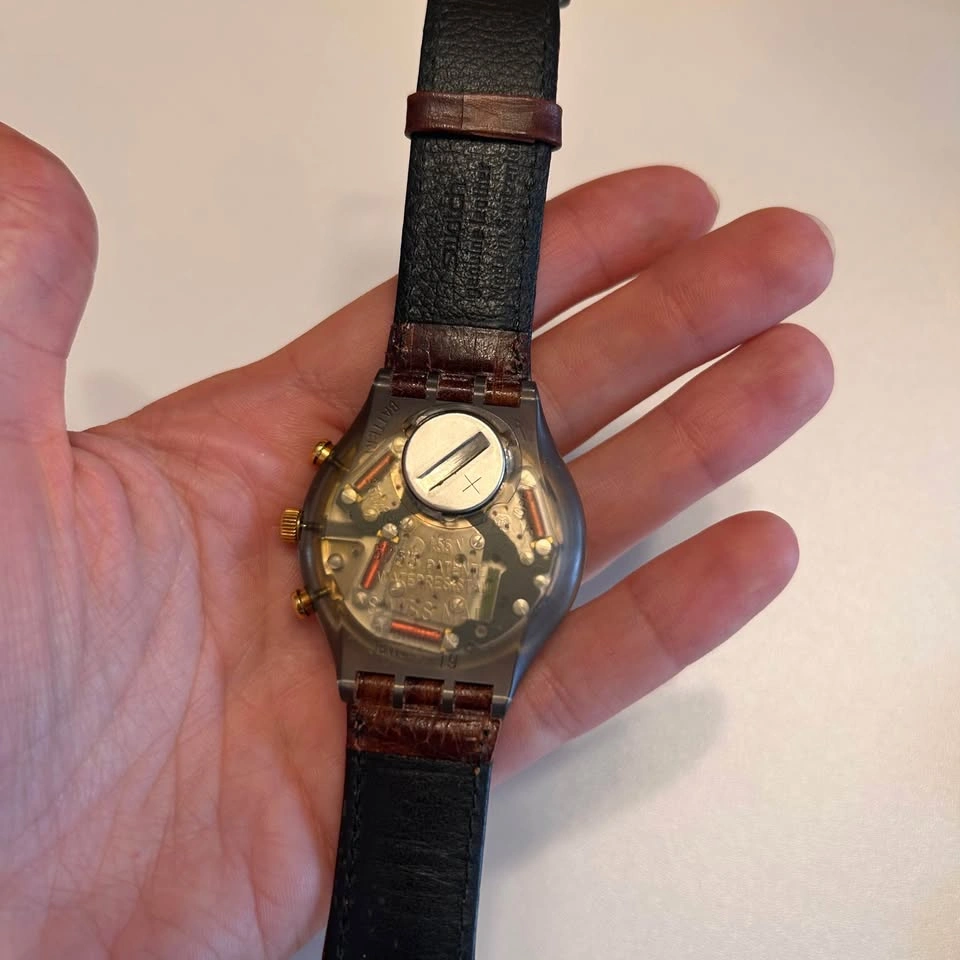 Collectible Vintage swatch watch-Goldfinger - photo 2