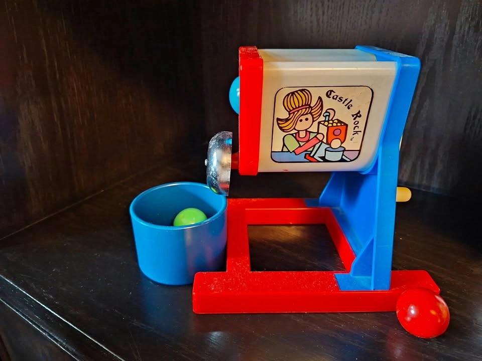 Castle Rock winding toy vintage 1970