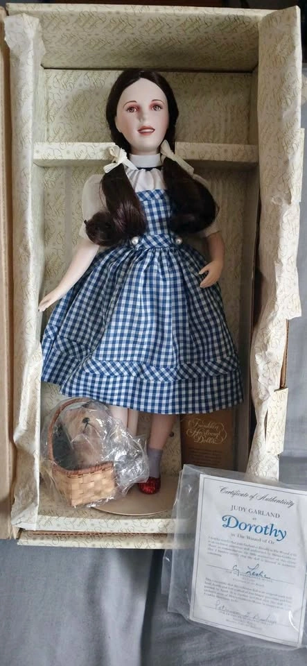 Wizard of Oz Judy Garland doll