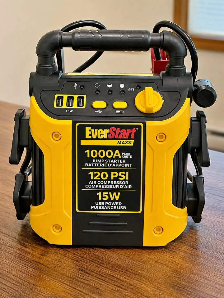 EverStart MAXX 1000A Jump Starter & 120 PSI Air Compressor