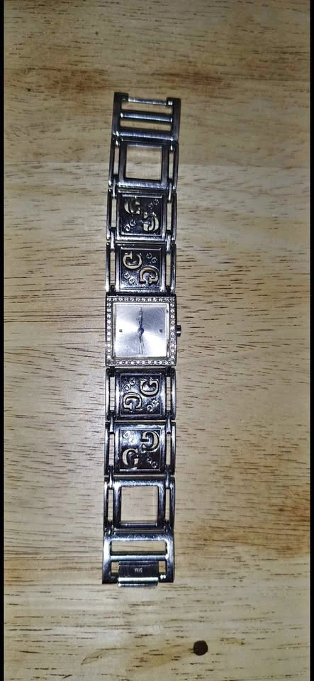 Original GUESS Women’s Watch – Silver Tone – Used – Authentic