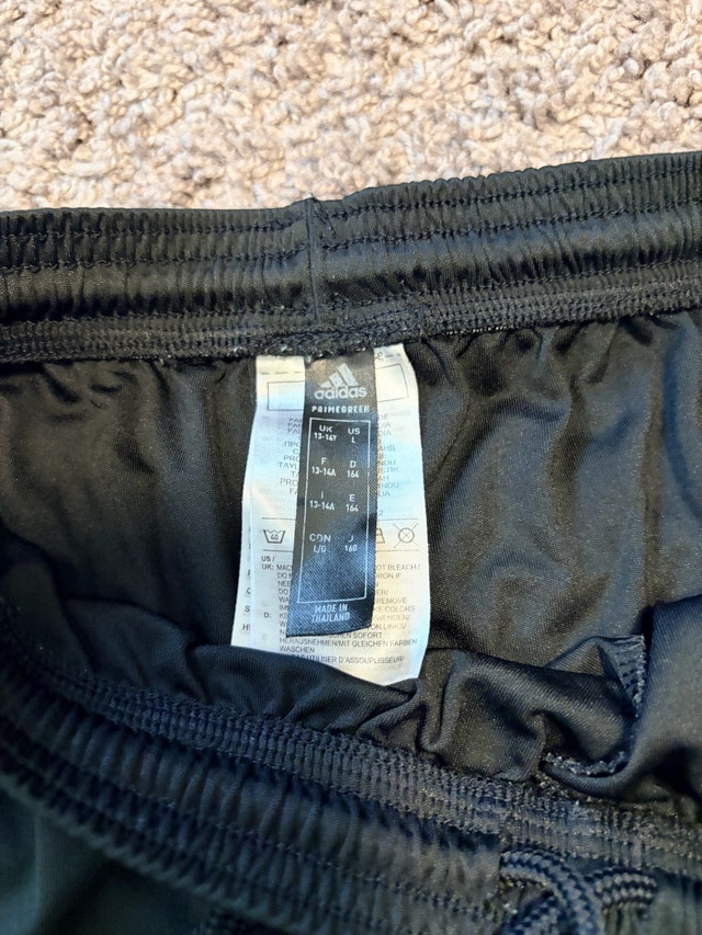 adidas kids shorts L - photo 2