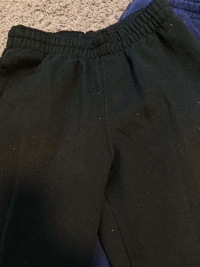 2 pcs of kids sweat pants L - photo 2