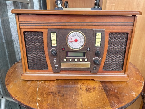 Innovative Technology ITR-9800 Brown Turntable AM/FM Stereo CD R