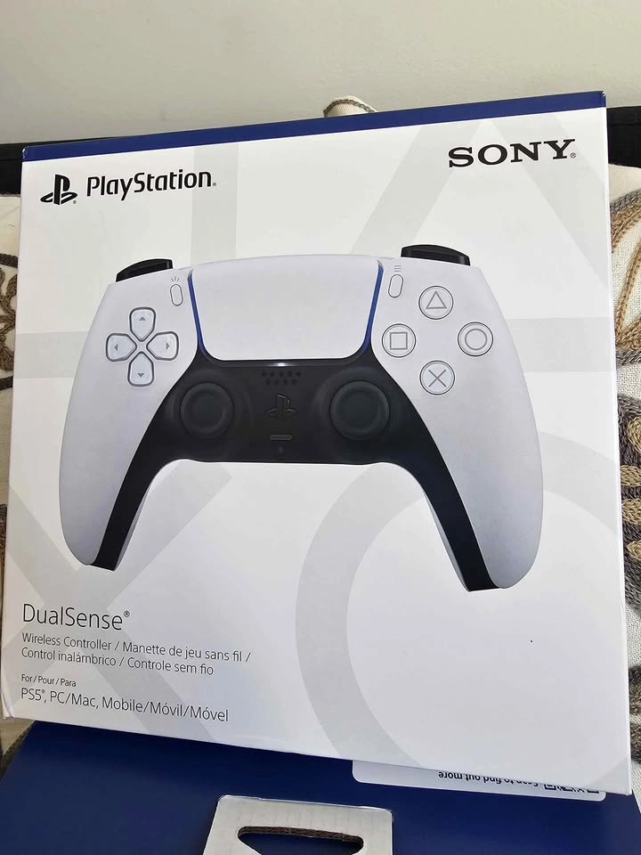 NEW PS5 DualSense Wireless Controller — White