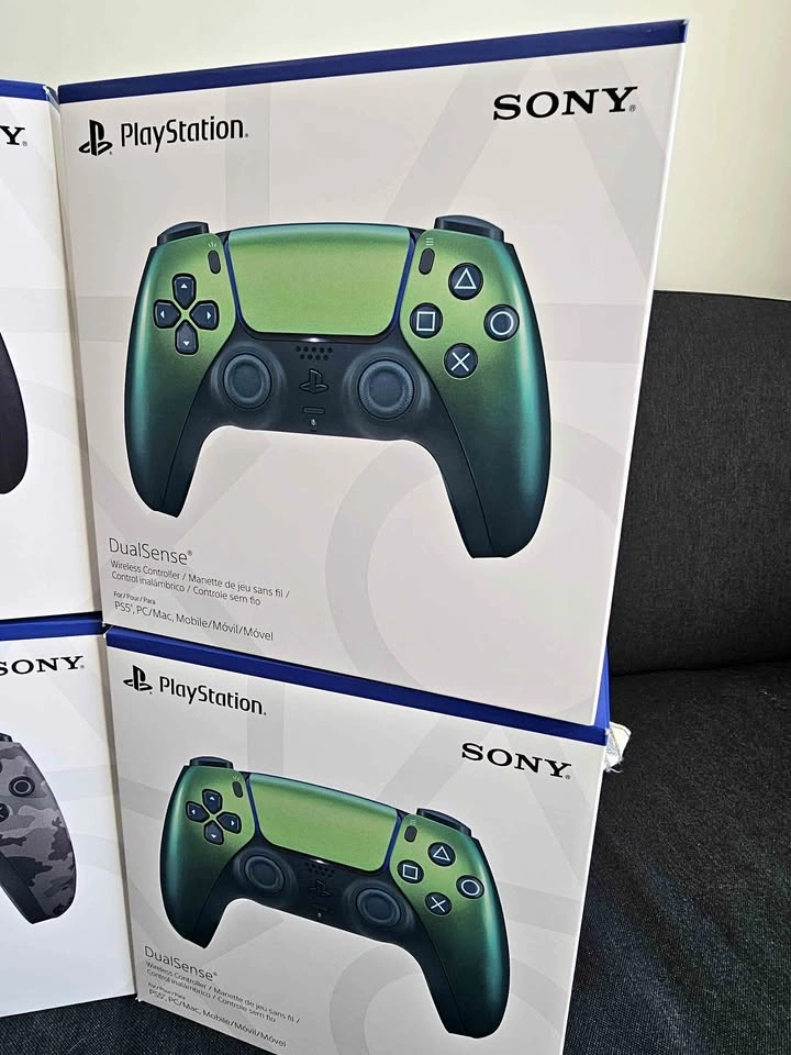🎮 NEW PS5 DUALSENSE WIRELESS CONTROLLER — CHROMA TEAL 🟢