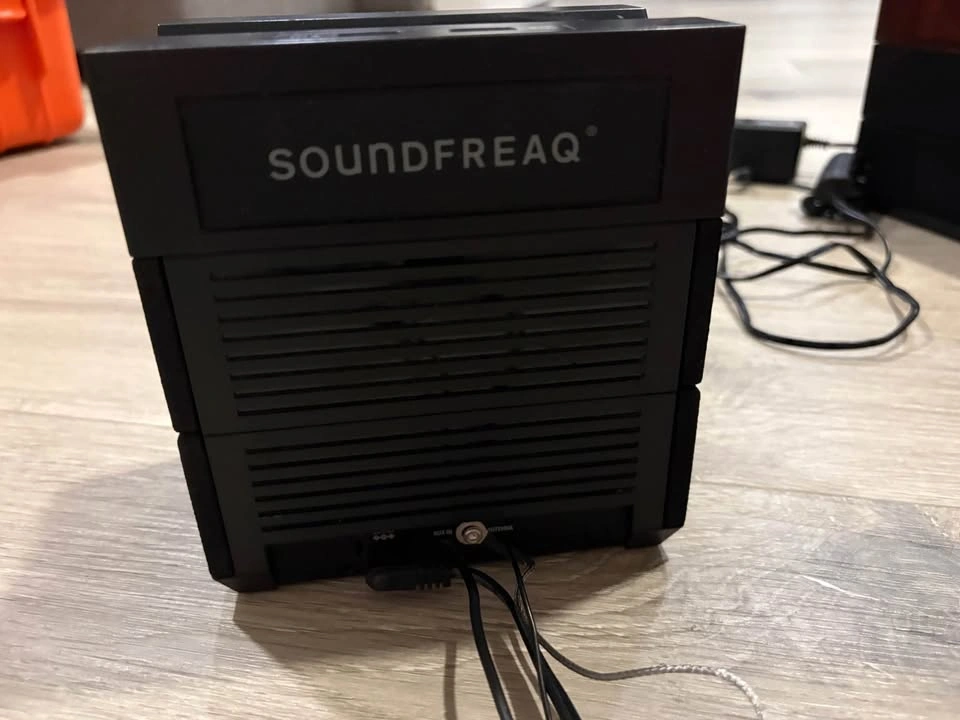 Soundfreaq wireless Bluetooth speaker and digital alarm clocks - photo 4