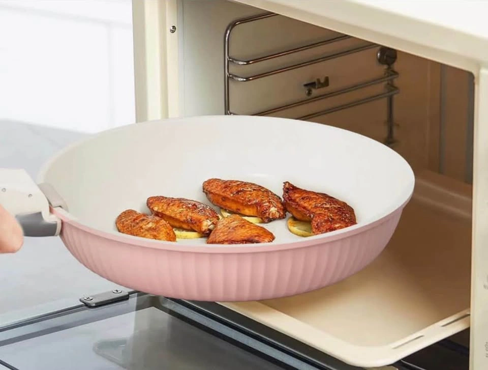 Brand New 11 Piece Pots and Pans Set, Nonstick Removable Handle - photo 5