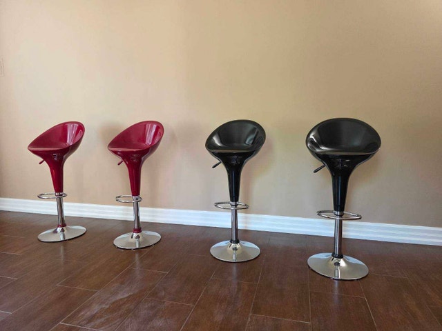 set of 4 Modern Hydraulic swivel bar stools