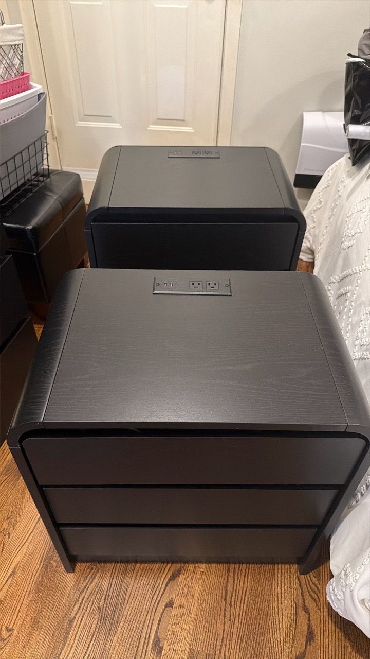 Aitjunz 25" Tall Modern Nightstand - set of 2