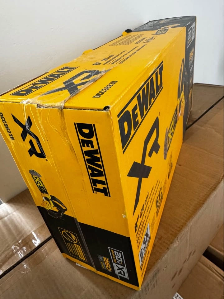 DEWALT 20V MAX XR 8” Brushless Pruning Chainsaw – NEW - photo 2