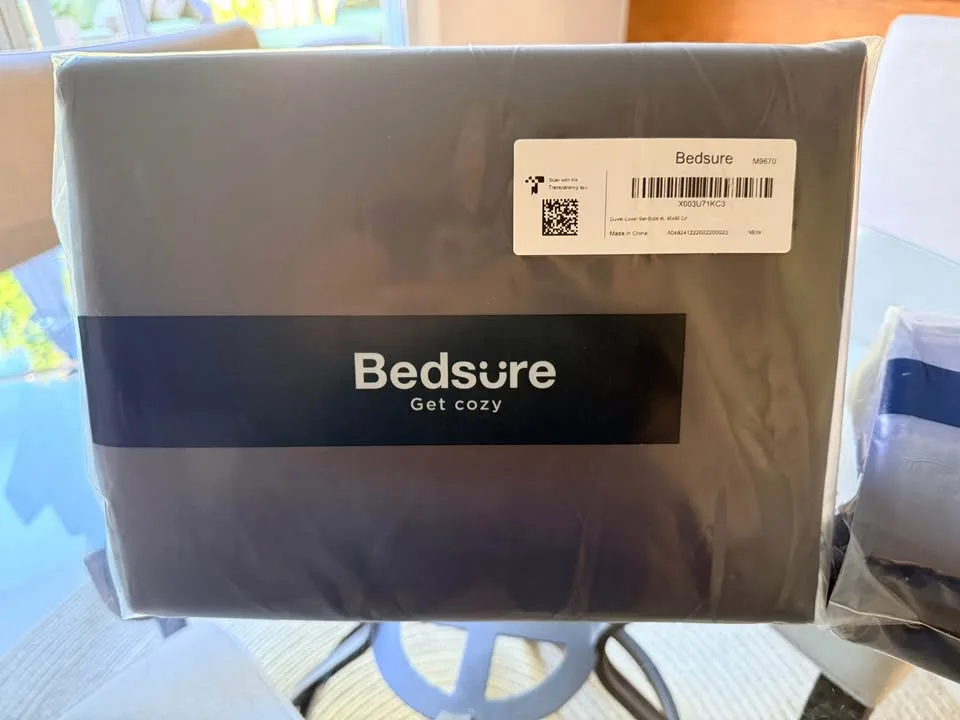 NEW Navy Queen Duvet Cover w/ Pillow Shams image indicator(2)