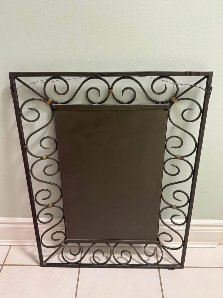 Wrought Iron Mirror image indicator(2)