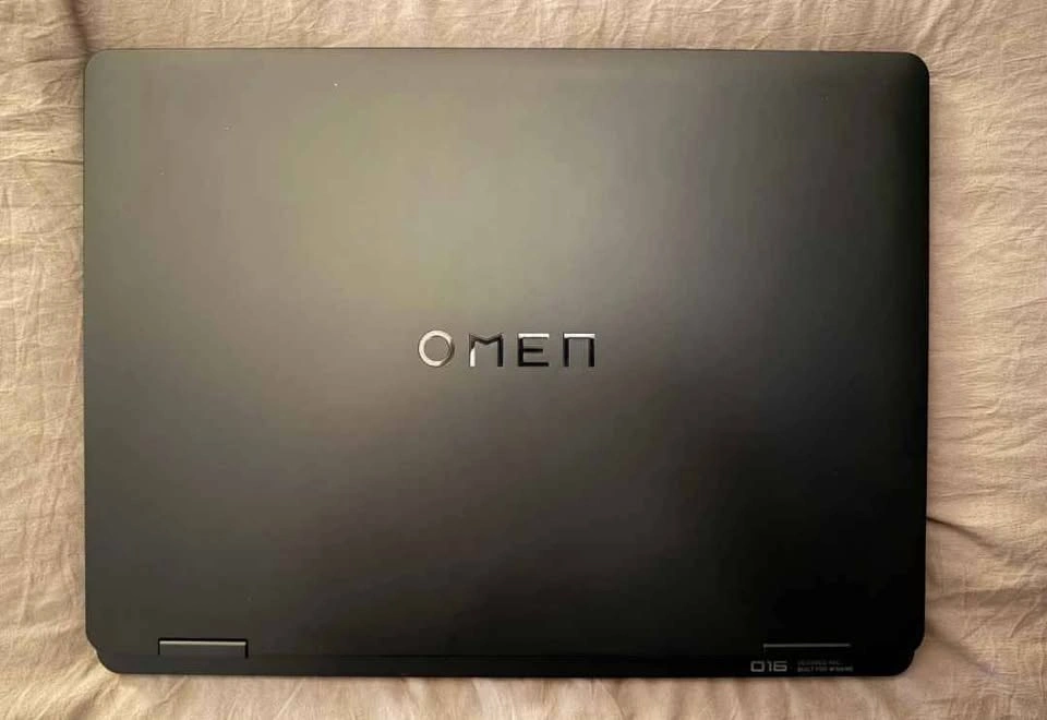 HP OMEN 16 Slim Gaming Laptop 16" 1TB SSD 16GB RTX 5070 - photo 2