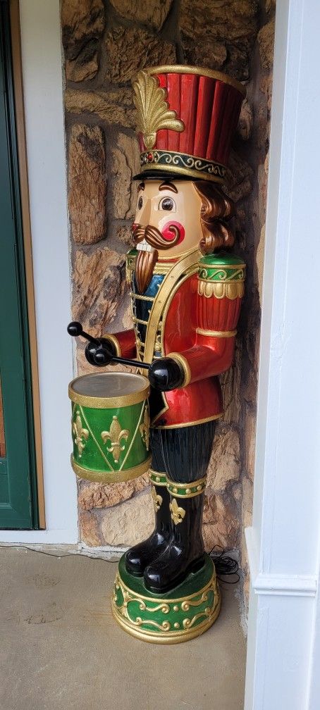 5 Foot Indoor / Outdoor Drummer Nutcracker With Lights And Music