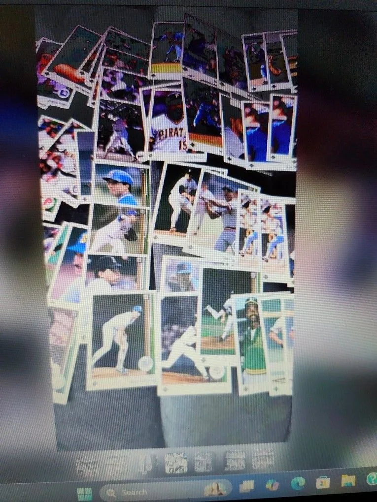 1989 Upperdeck 195 Baseball Cards image indicator(4)