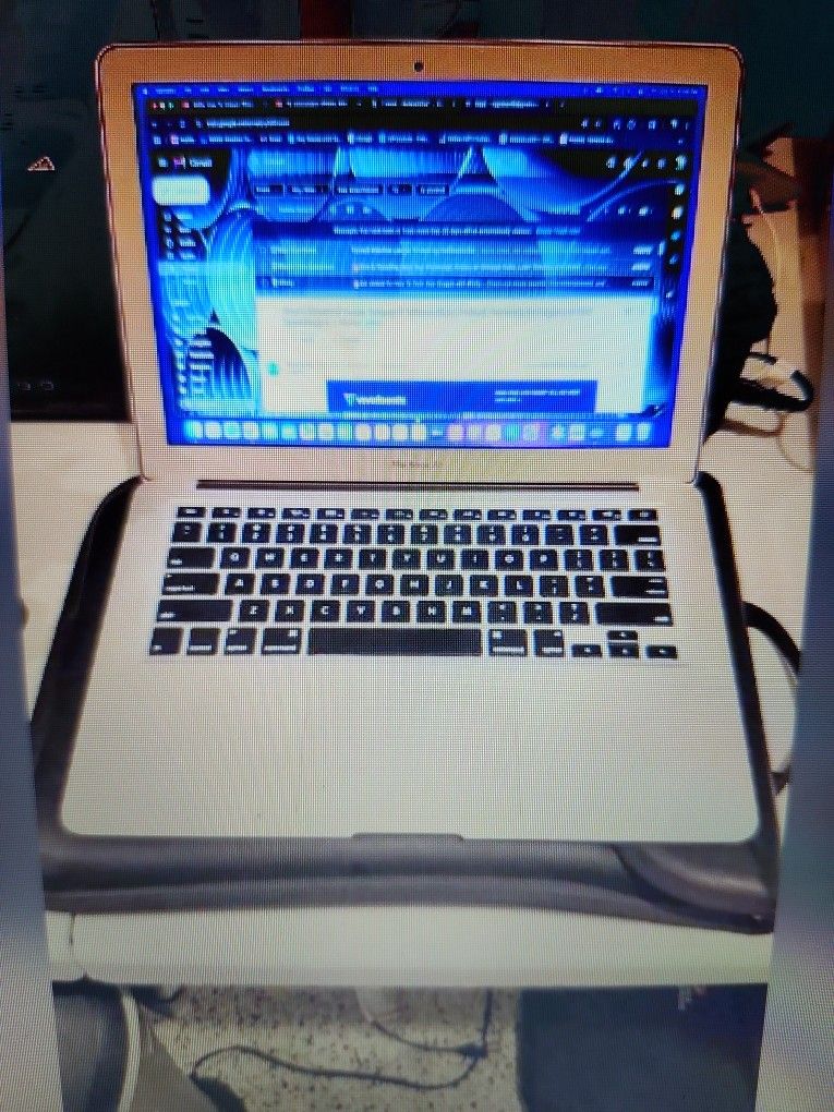 MacBook Air - photo 3