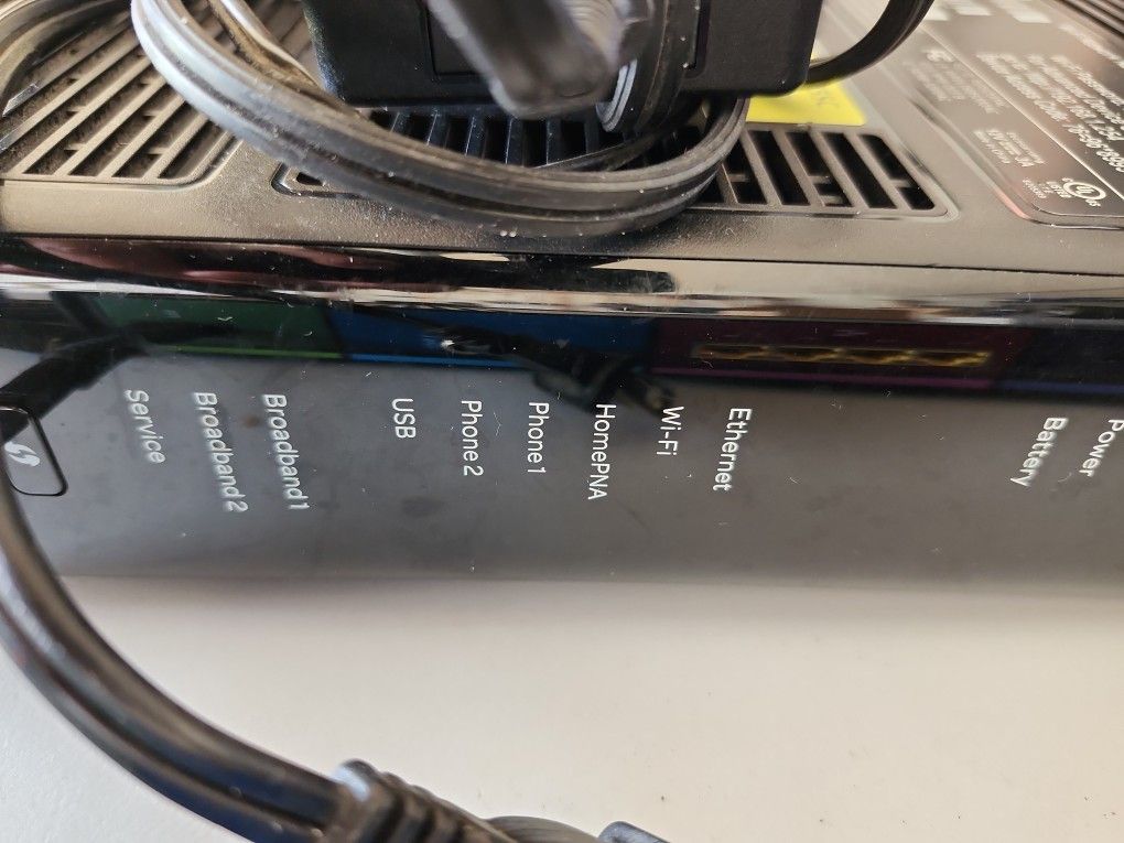 At&t Uverse Router - photo 2