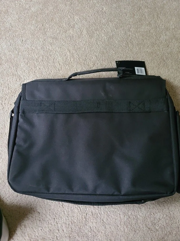 HP 17.3 Inch Laptop Bag image indicator(2)