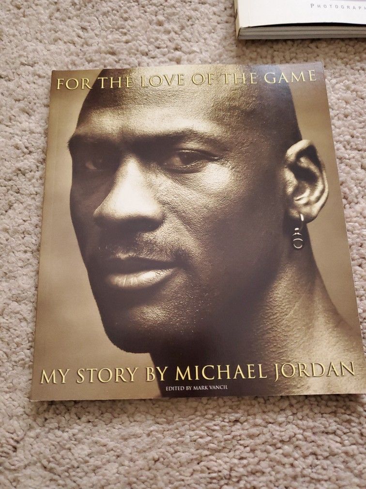 Michael Jordan Books & 1991 Flip Book Calendar - photo 2