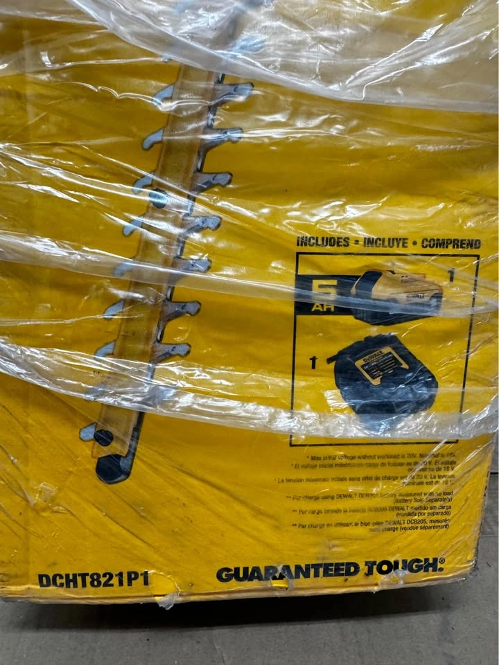 NEW DEWALT 20V MAX 22” Cordless Hedge Trimmer KIT – DCHT821P1 - photo 3