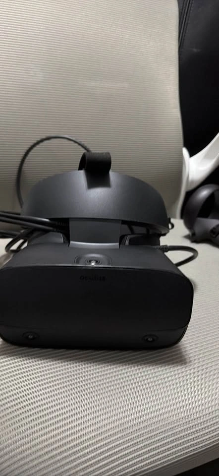 Oculus Rift S VR Headset - photo 2