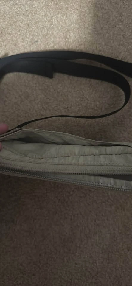 Lululemon Belt Bag - photo 2