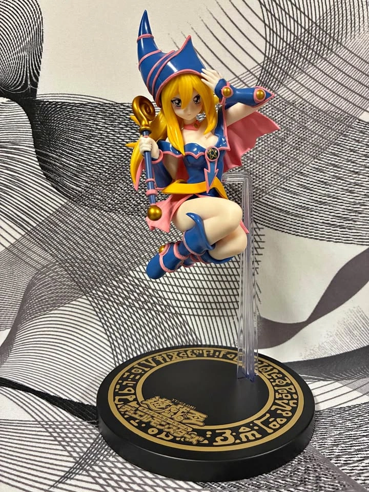Dark Magician Girl Figure