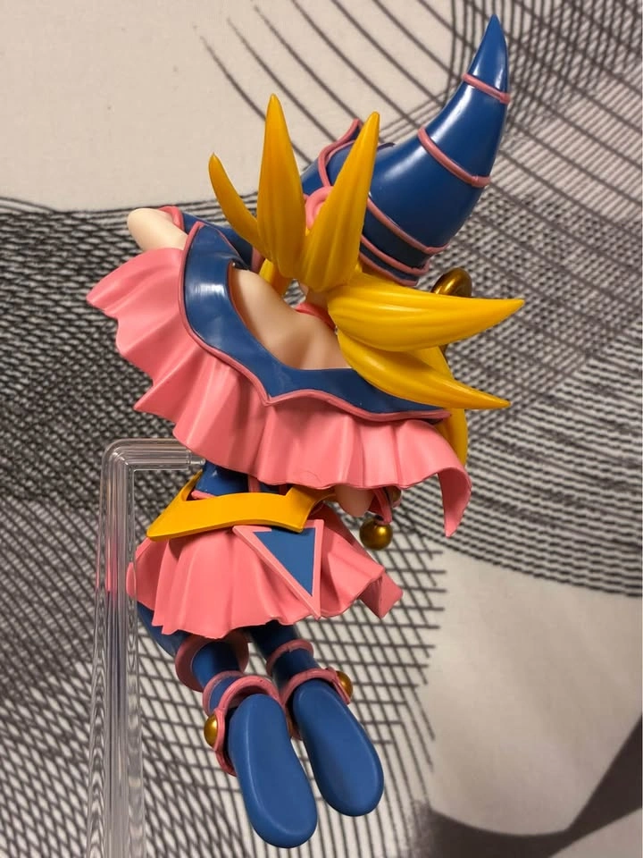 Dark Magician Girl Figure - photo 5