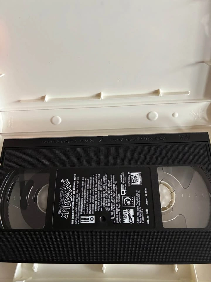 1998 Marvel Classic Videos VHS release of The Amazing Spider-Man - photo 2