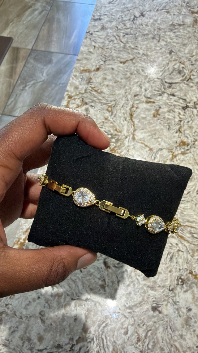 ✨ Gold Tennis Bracelet - photo 3