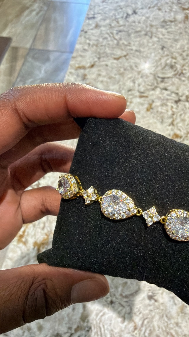 ✨ Gold Tennis Bracelet - photo 4