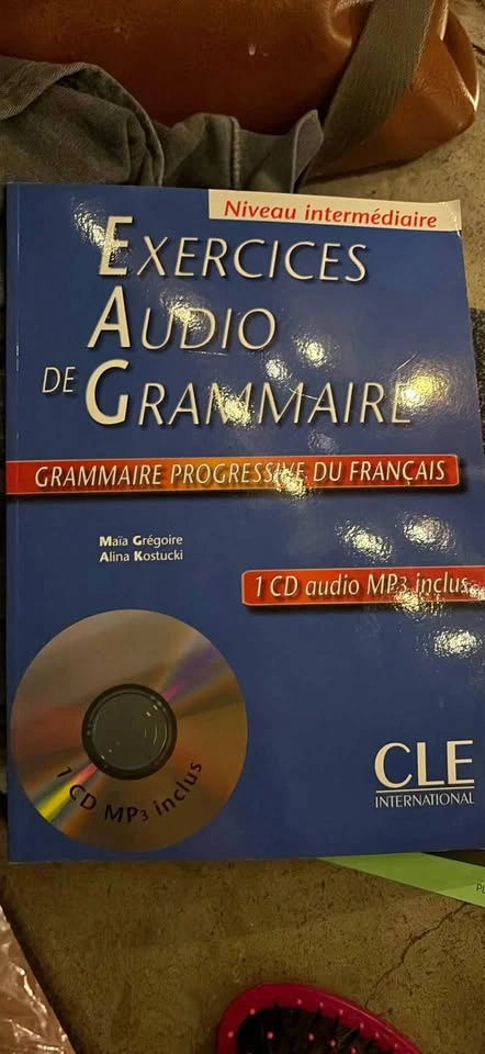 French Grammar book - Exercices Audio de Grammaire