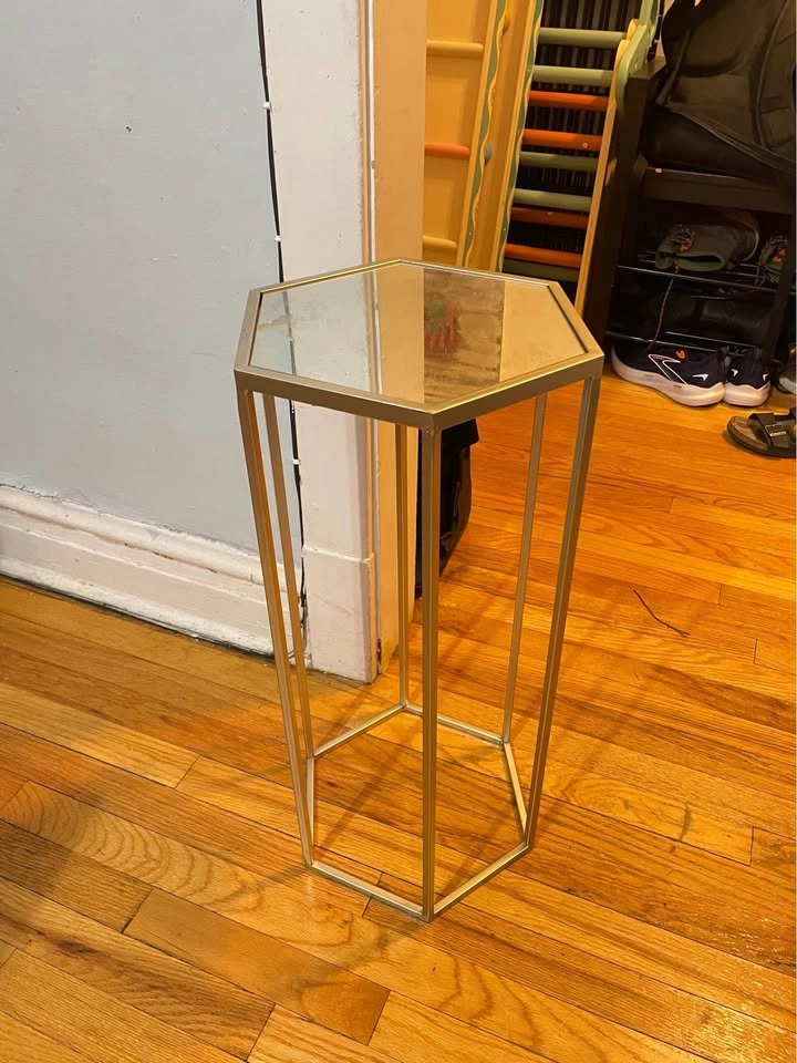Side table - photo 2