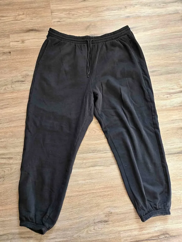 Brand New! Black women's sweat pants - size XL thumbnail