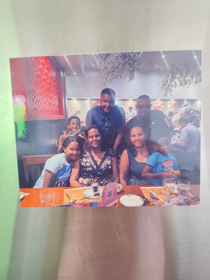 8x10 Magnetic custom photo prints - photo 3