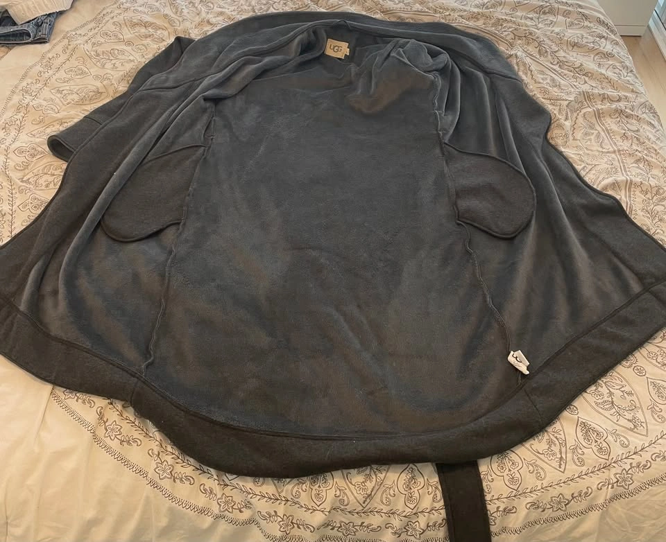 Charcoal Ugg Robe - photo 4