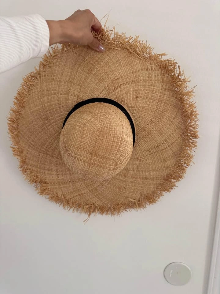 Brand New Wide Brim Straw Sun Hat with Black Ribbon - photo 5