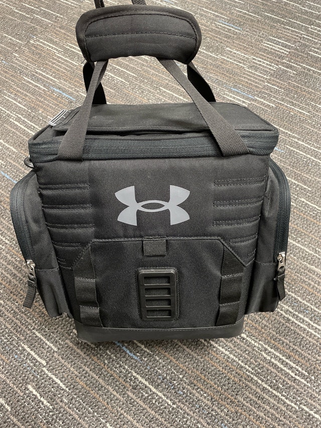 Under Armour lunchbox