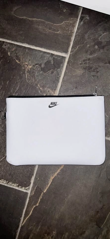 Nike purse/wallet - photo 3