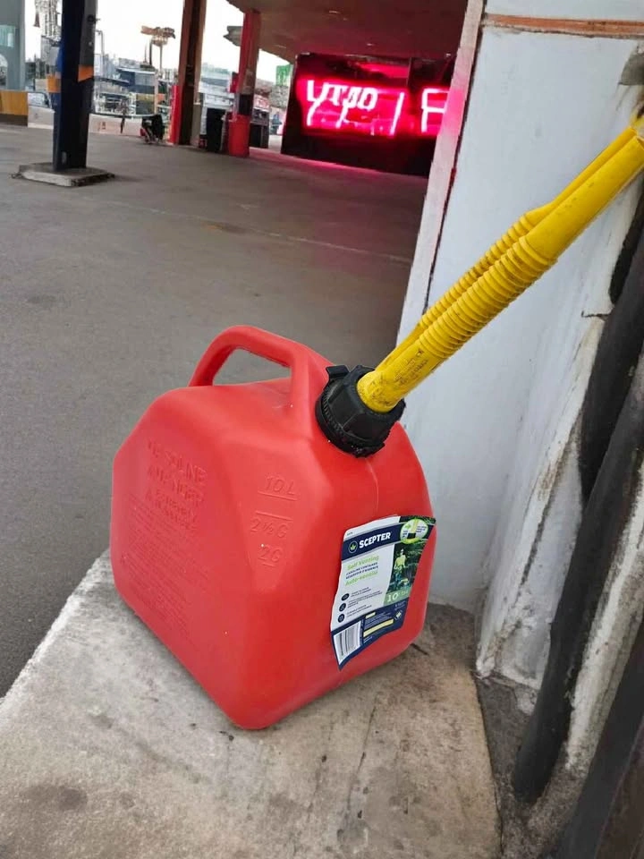 Scepter 20-Litres Red Plastic Gasoline Can