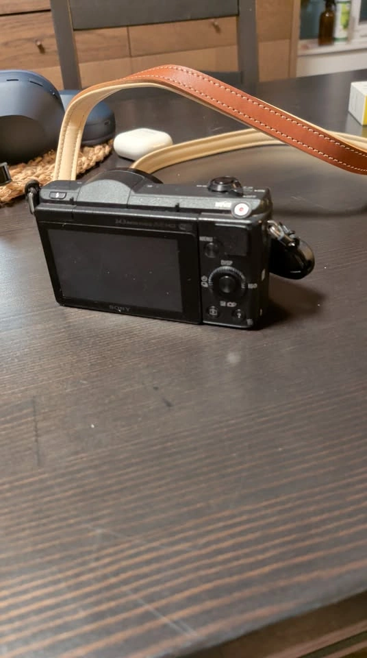 Sony Alpha 5100 Mirrorless Camera Body - photo 3