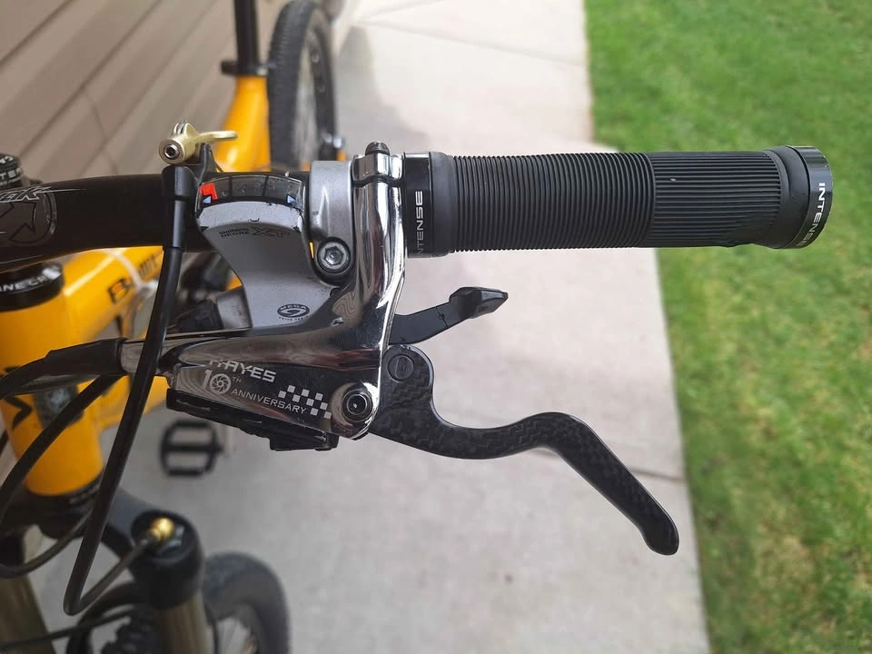 Santa Cruz Bullit 2 full suspension downhill mountain bike - photo 5