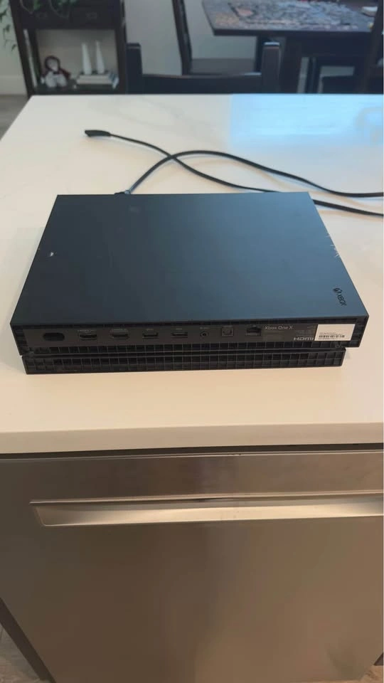 Microsoft Xbox One X Console - photo 2