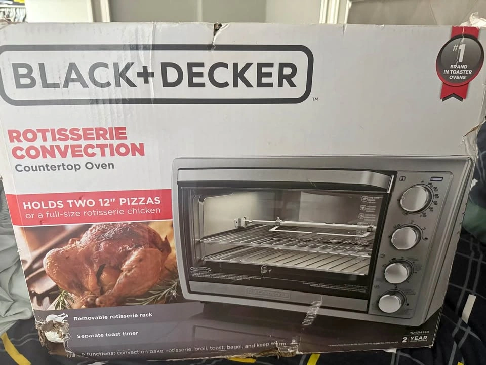 Brand New Black+Decker Rotisserie Convection Countertop Oven