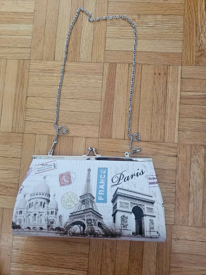 Paris Eiffel Tower Clutch Purse – Silver Chain Strap - photo 2